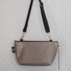 ショルダーポーチ